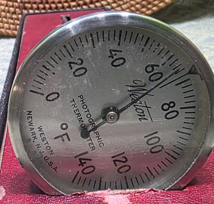 Vintage WESTON Photographic Thermometer - Original PackagingVintage WESTON Photographic Thermometer