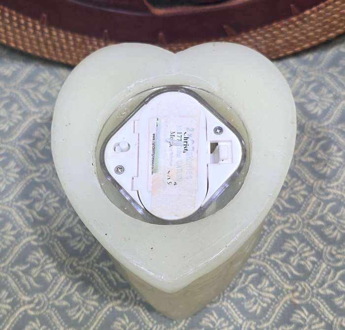 Battery Heart Candle | 10 CM HIGH |