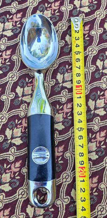 KitchenAid ice cream scoop