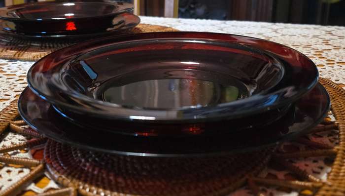 Arcoroc Vercors Ruby Red Glass Dinner Set  12 Pieces