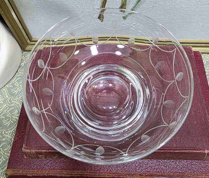 Stuart Crystal Bowl with Crystal Candy Bowl