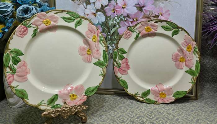 Two Wall Plates for Your Collection - USA