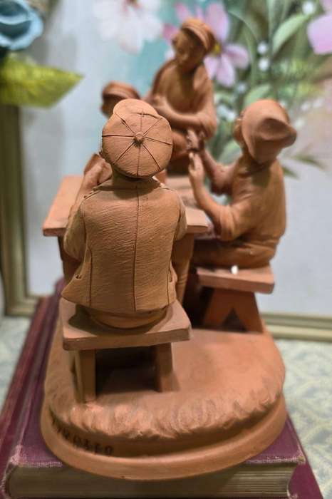 Grasso Italy Italian Terra Cotta Pottery Figurine