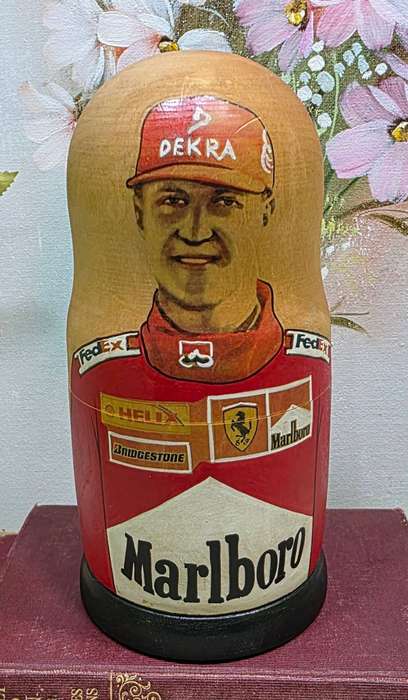 Matryoshka Marlboro dolls