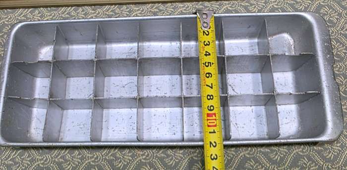 Metal Ice Tray | Vintage |