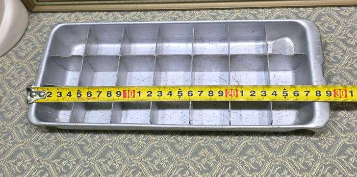 Metal Ice Tray | Vintage |