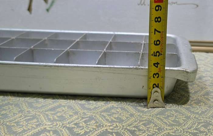Metal Ice Tray | Vintage |