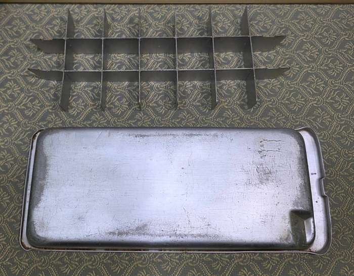 Metal Ice Tray | Vintage |