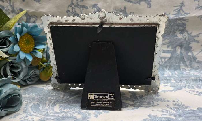 METAL PHOTO FRAME