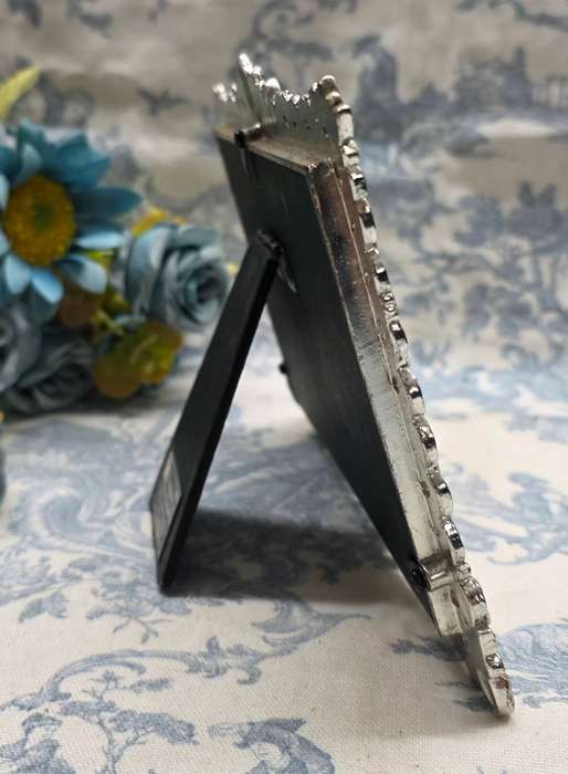 METAL PHOTO FRAME