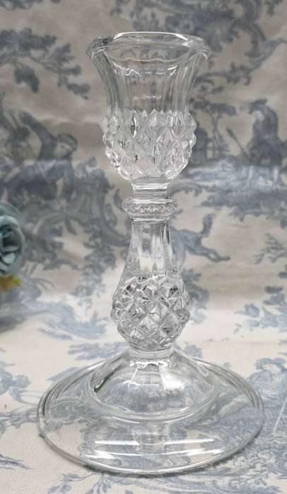 STUNNING GLASS CANDLE HOLDER | 10 X 17 CM HIGH |