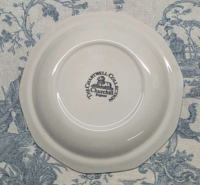 Churchill CUPS & SAUCERS