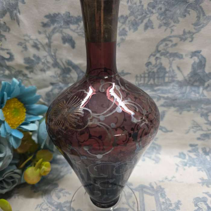 Vintage VENETIAN  Purple/Amethyst Glass Decanter