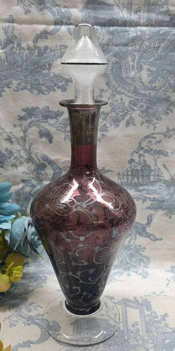 Vintage VENETIAN  Purple/Amethyst Glass Decanter