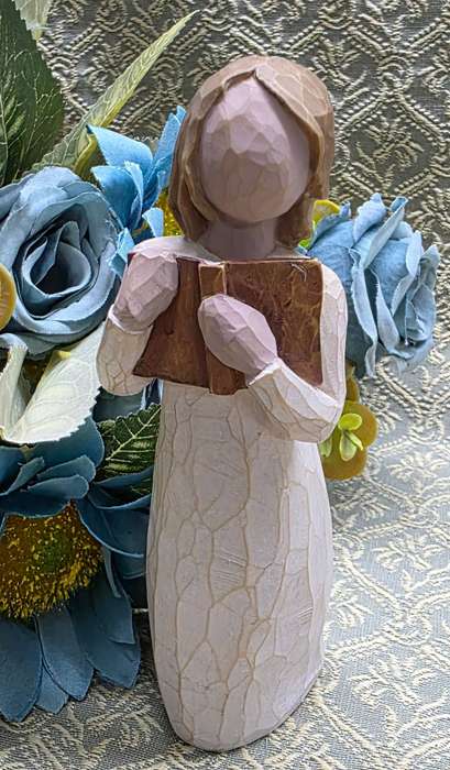 Willow Tree Love of Learning Figurine | Demdaco | Susan Lordi Design