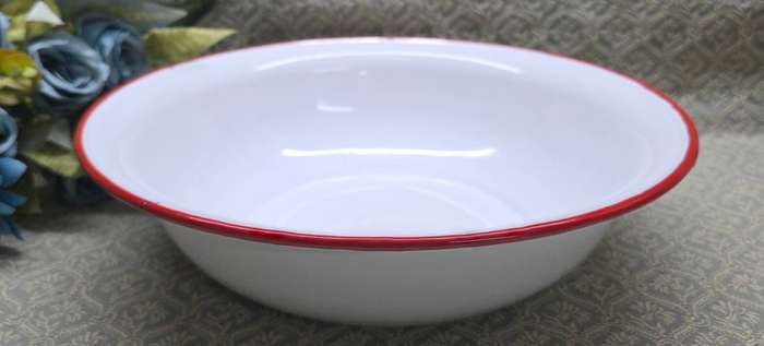 VINTAGE ENAMEL BOWL