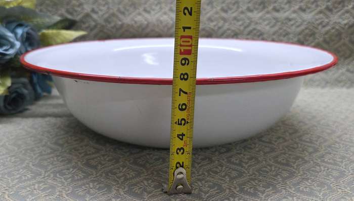 VINTAGE ENAMEL BOWL