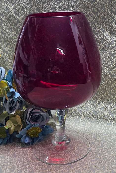 Vintage Red | glass vase | Italian |