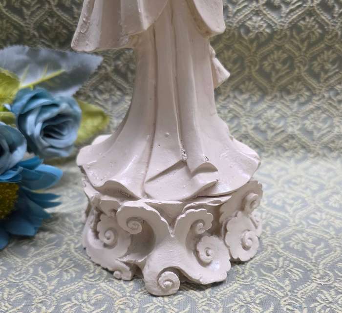 Oriental Resin Type Figurine