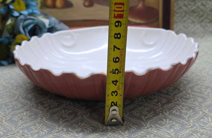 POOLE POTTERY LARGE SCALLOP SHELL SHAPED DISH
