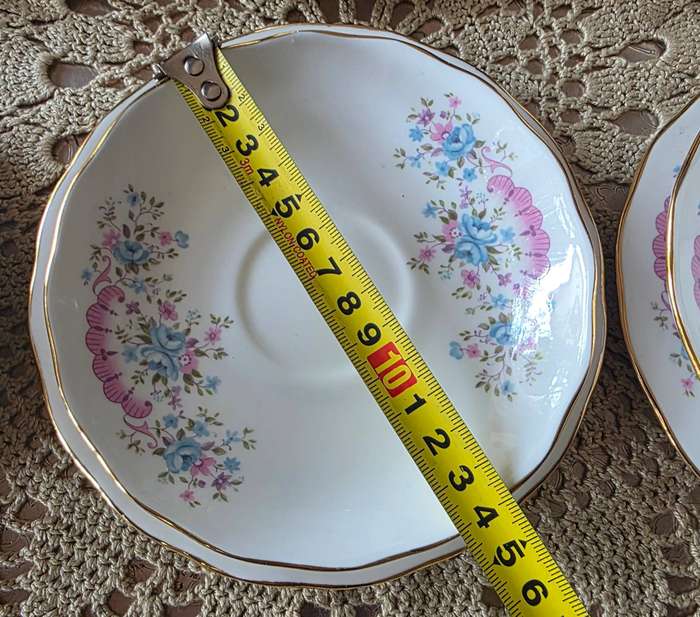 Queen Anne Set With Pink & Blue Flowers