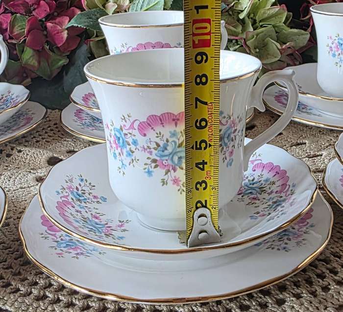 Queen Anne Set With Pink & Blue Flowers