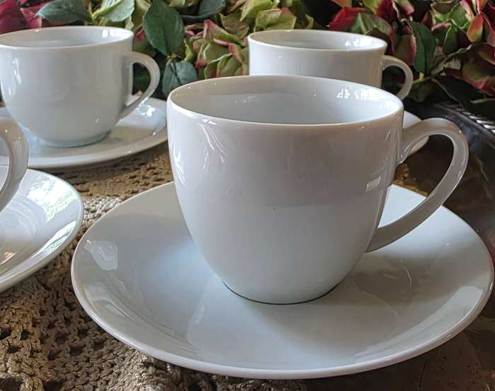 Set of 6 Tea Cups & Saucers  Mixed White Porcelain