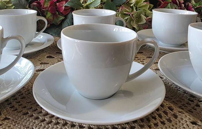 Set of 6 Tea Cups & Saucers  Mixed White Porcelain