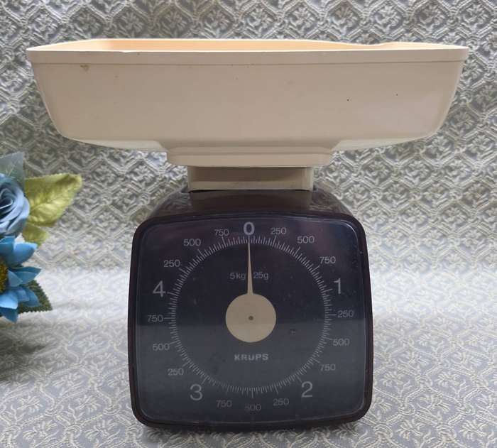 VINTAGE KRUPS SCALE