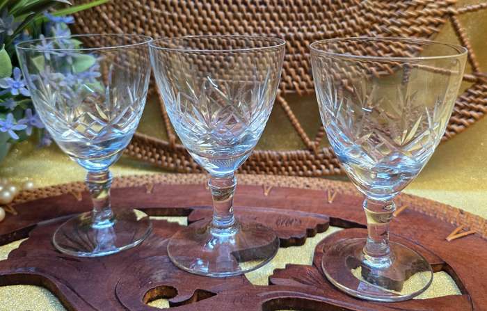 THREE CRYSTAL GLASSES