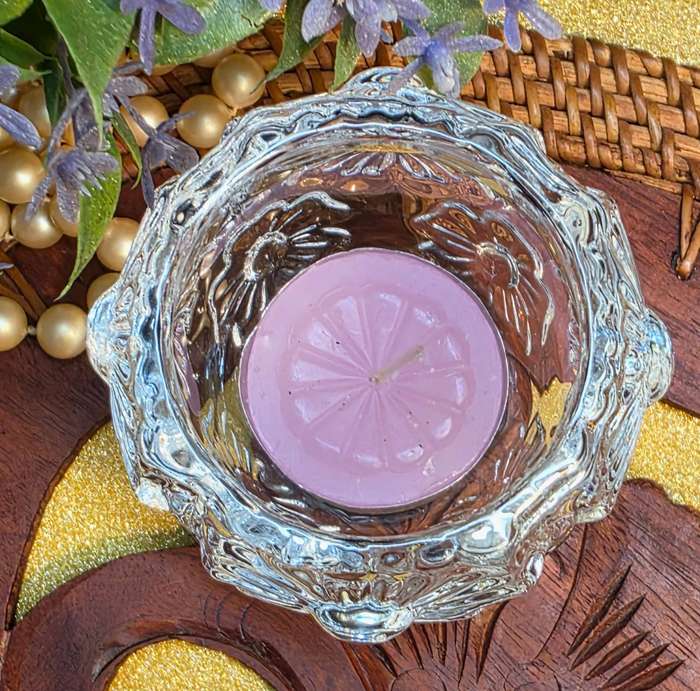SMALL HEAVY GLASS CANDLE HOLDER