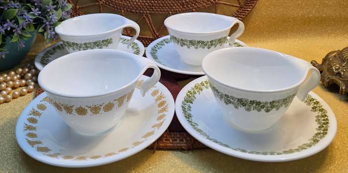 4 Corelle Corning | Vintage Coffee Tea Cups & Saucers |  Mid Century |