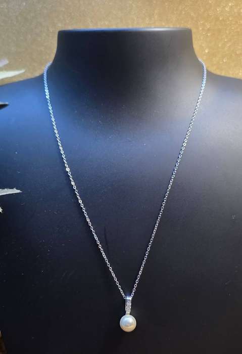 925 Silver Chain with Small Pearl Pendant  42 cm  2.51 g