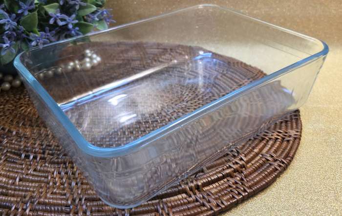 VINTAGE PYREX OVEN BOWL