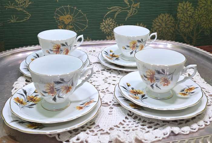 ORIENTAL TEA SET | 4 TRI SETS |