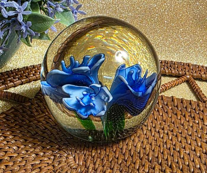 GLASS PAPERWEIGHT