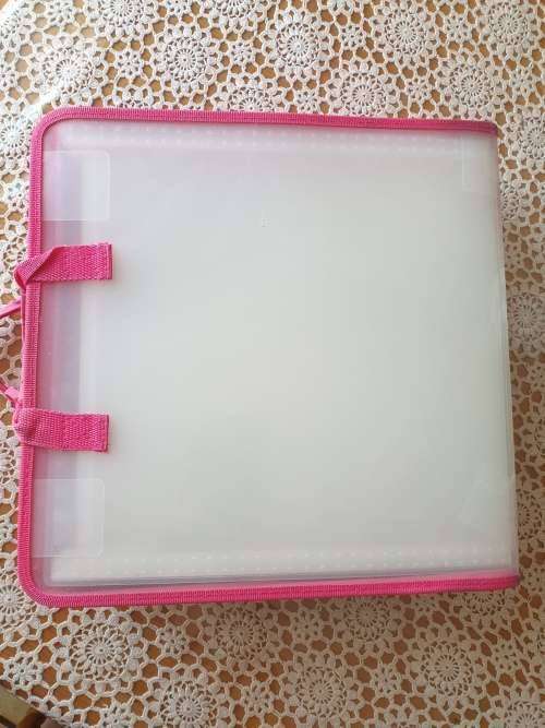 Scrapbook paper purchased in the USA (NEW)   3.5 KG