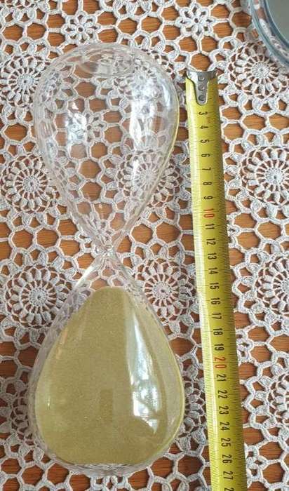 Elegant Clear Glass Hourglass Decor Piece