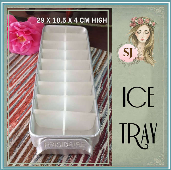 VINTAGE ICE TRAY | GREAT CONDITION | FRIGIDAIRE |