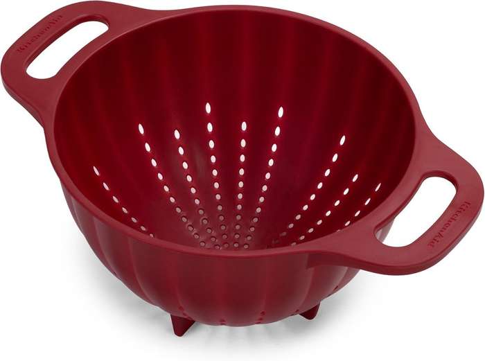 KitchenAid Classic Plastic Colander, 5-Quart, Red
