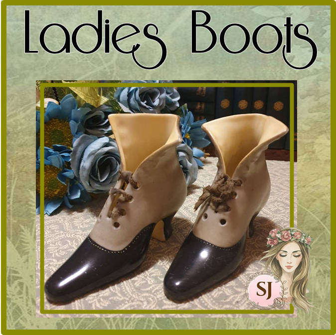 Unmarked Royal Bayreuth Laced Ladies Boots
