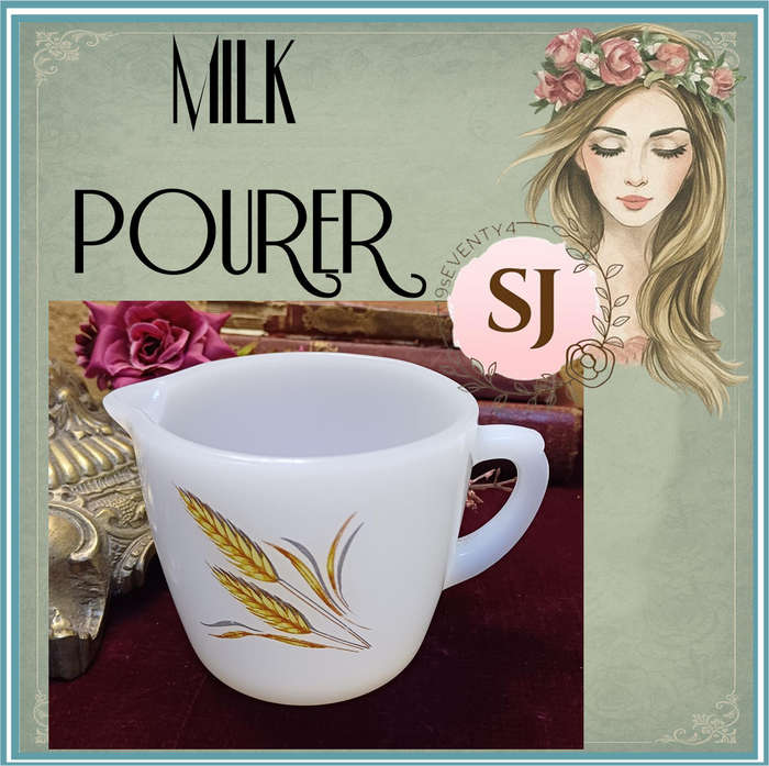 MILK GLASS | MILK POURER | VINTAGE |