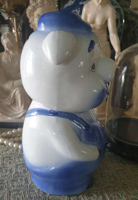 Vintage large ceramic piggy bank, very cute and kitsch