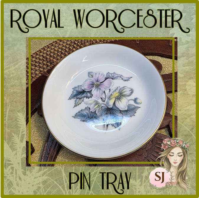 ROYAL WORCESTER PIN TRAY