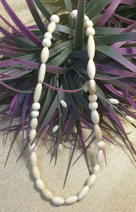 IVORY COLOUR BONE NECKLACE