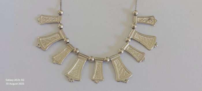 Amazing vintage sterling silver Eastern necklace 20.0g