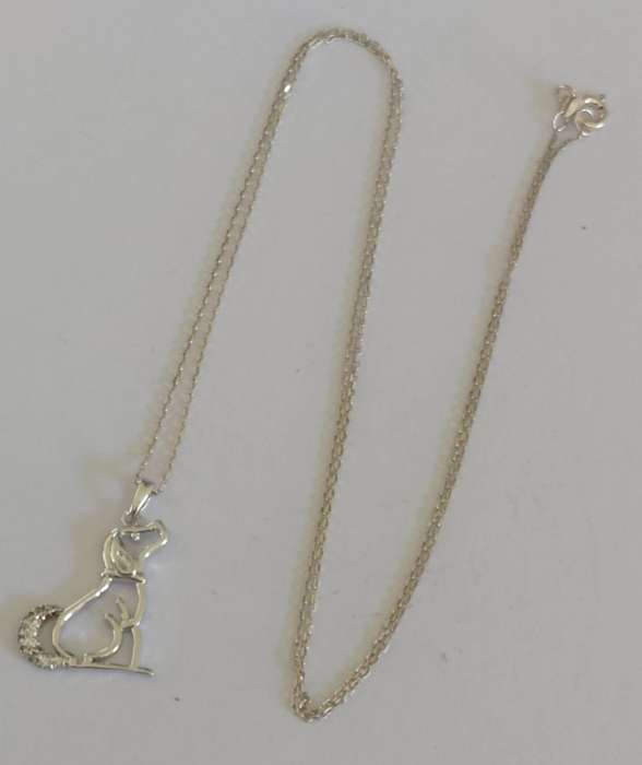 Cutest!! Vintage sterling silver dog pendant with chain 2.8g