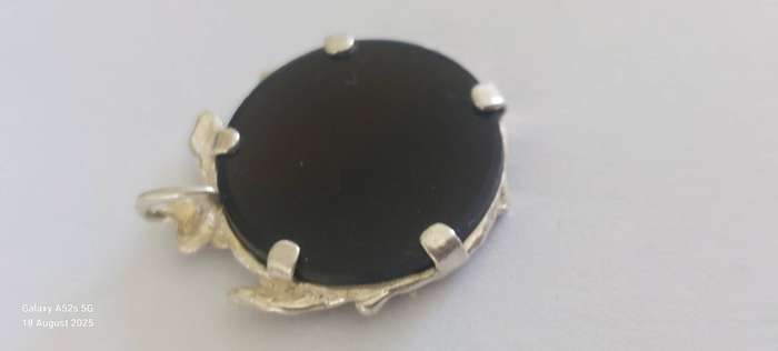 Gorgeous vintage sterling silver onyx pendant 3.7g