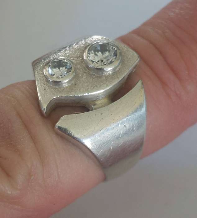 Amazing vintage sterling silver cz ring 6.9g