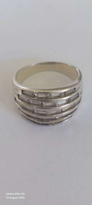 Gorgeous vintage sterling silver cz ring 7.0g